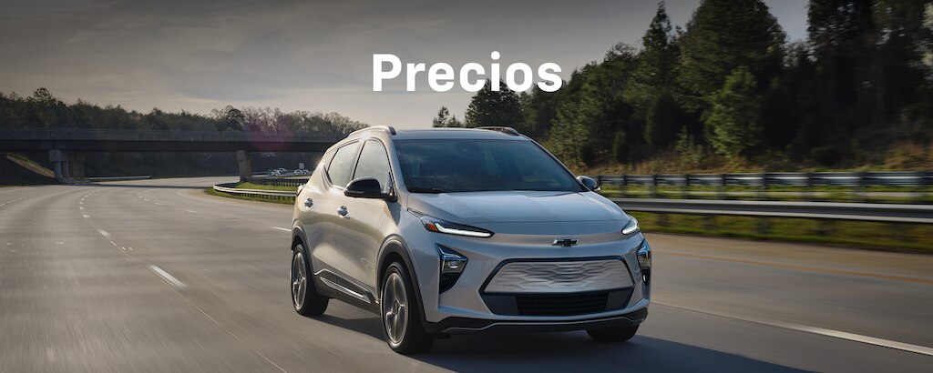 Chevrolet Bolt EUV 2023, SUV eléctrica con molduras en puertas con insertos cromados, luces diurnas LED y rieles de techo
